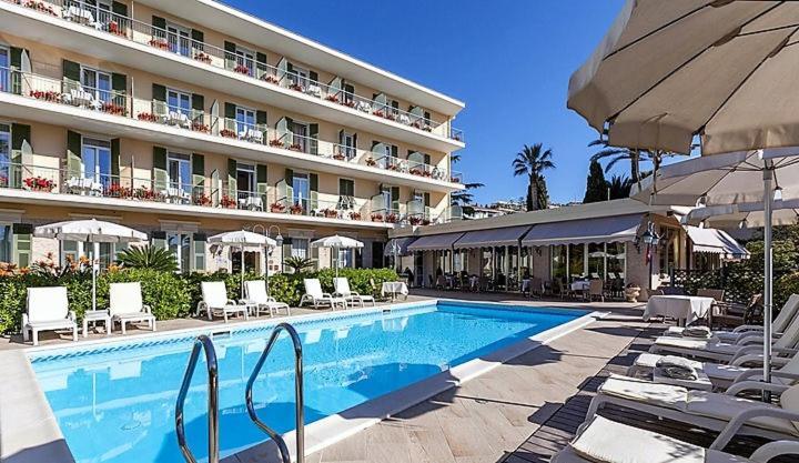 Hotel Paradiso Sanremo Bagian luar foto