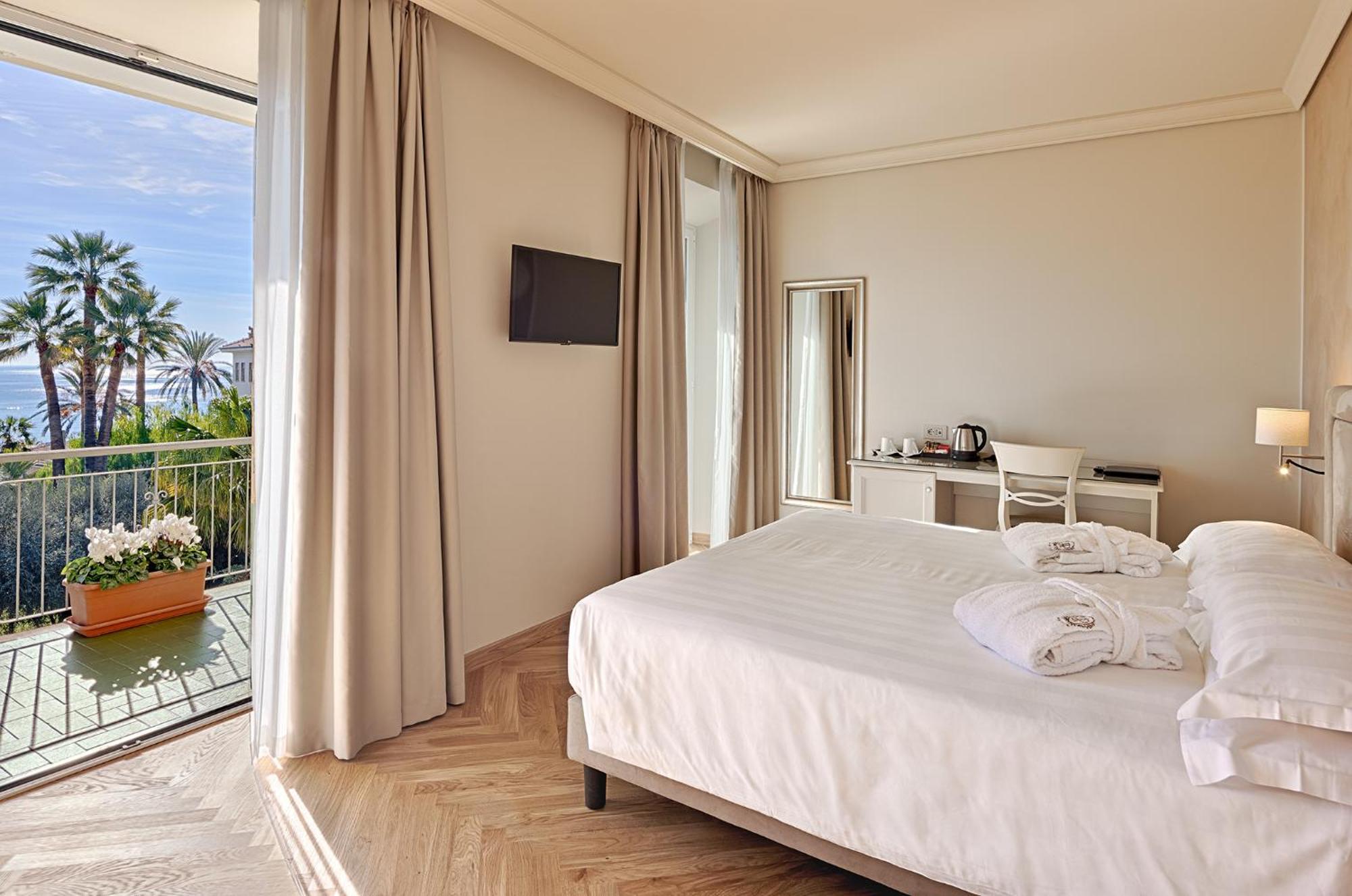 Hotel Paradiso Sanremo Bagian luar foto