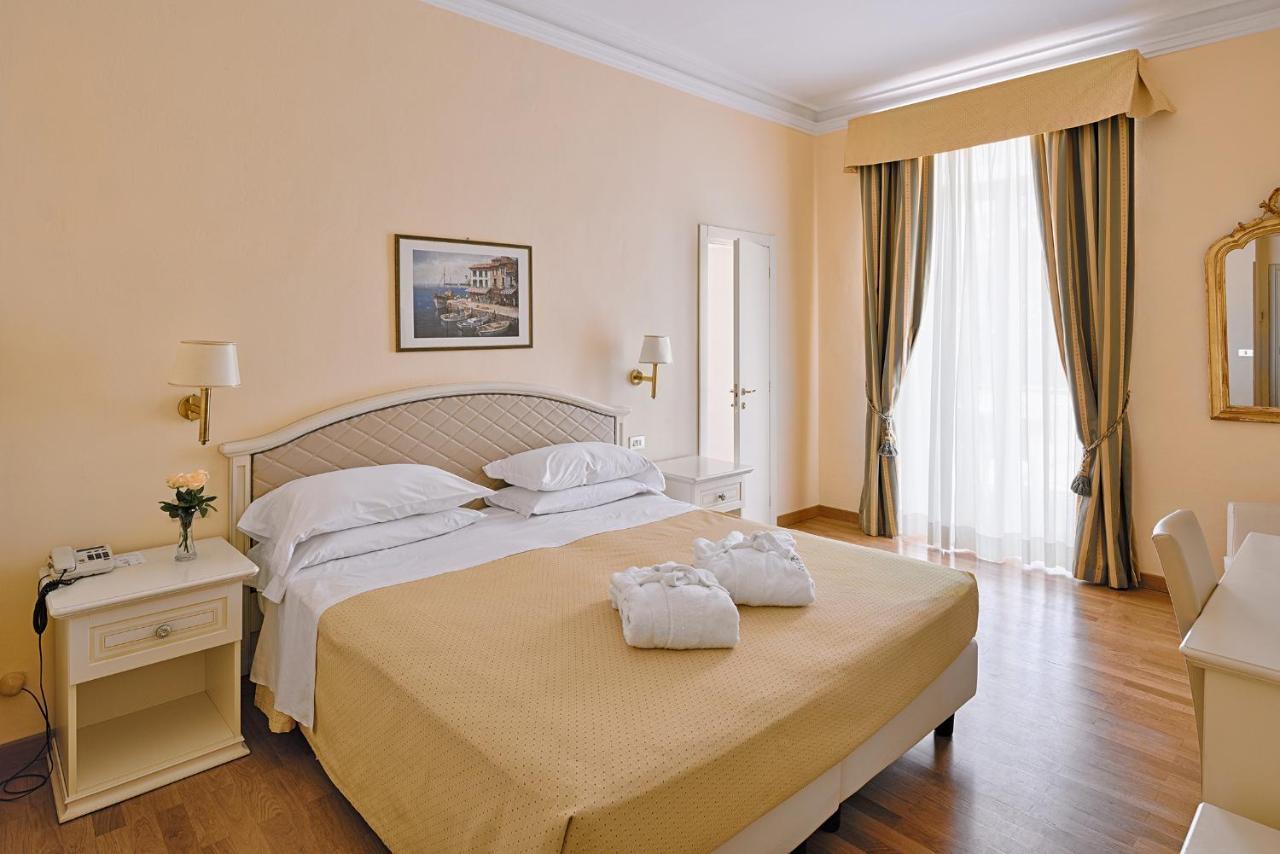 Hotel Paradiso Sanremo Bagian luar foto